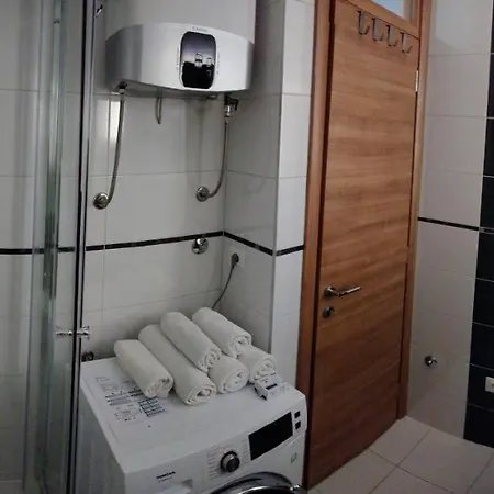 West Star 公寓 特罗吉尔