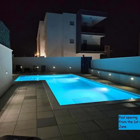 West Star 特罗吉尔